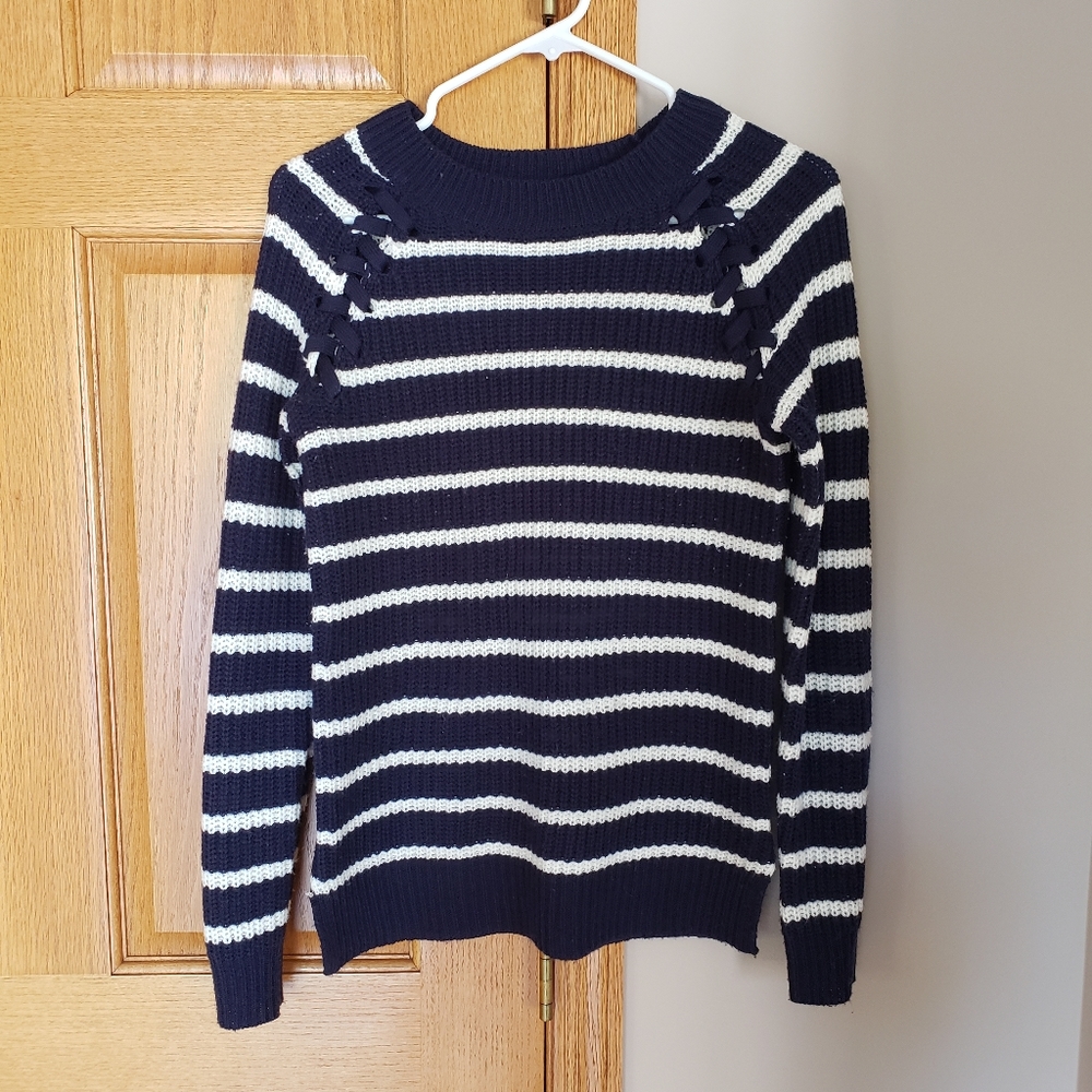 SO Sweater